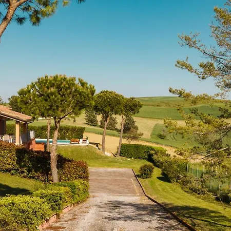 Villa California 6, Emma