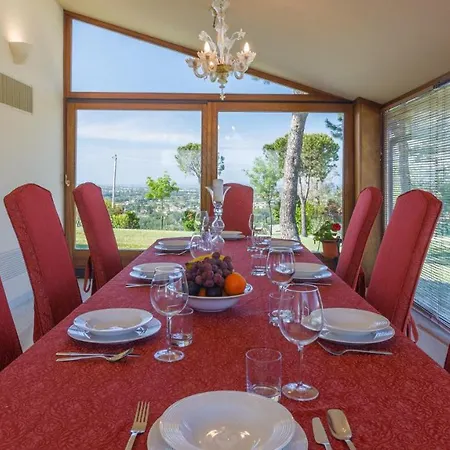 California 6, Emma *