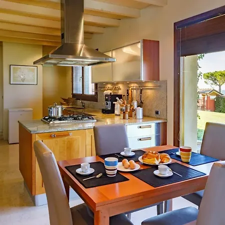 California 6, Emma Willa