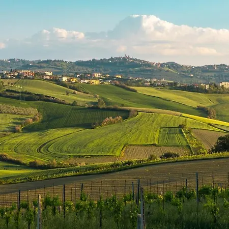 Vila California 6, Emma *