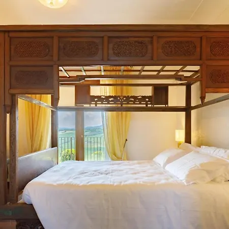 Vila California 6, Emma