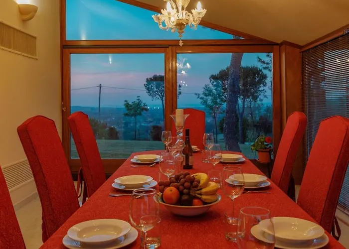 Willa California 6, Emma Saludecio