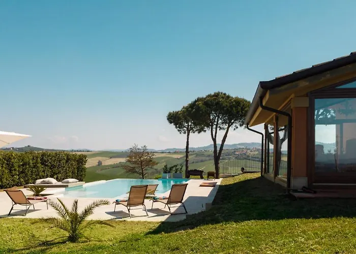 California 6, Emma Willa Saludecio