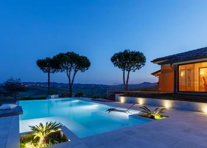 Villa California 6, Emma Saludecio