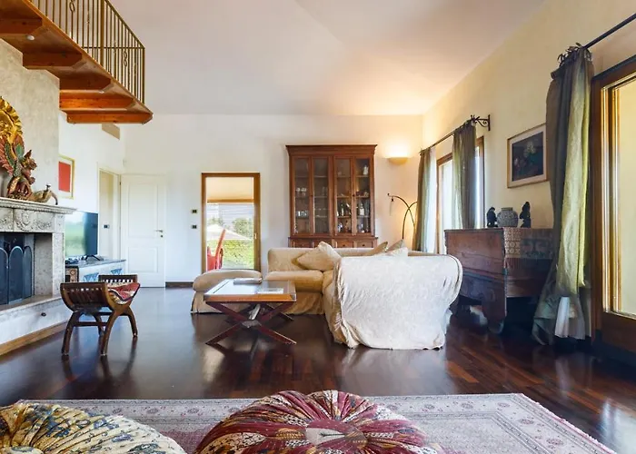 Willa California 6, Emma *